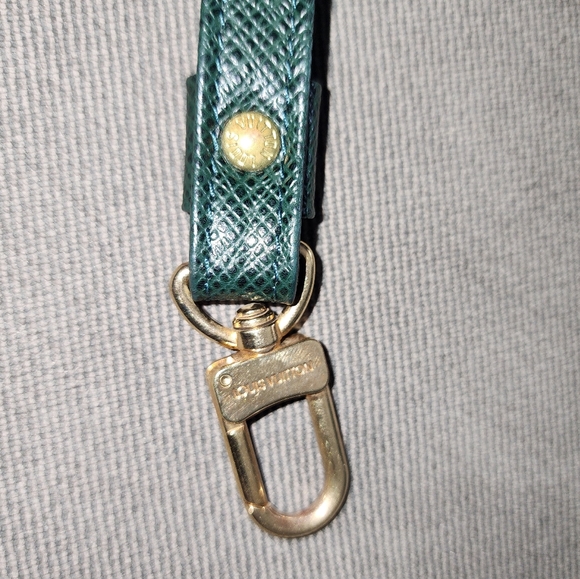 2 Pack Louis Vuitton Green Taiga - Picture 6 of 13